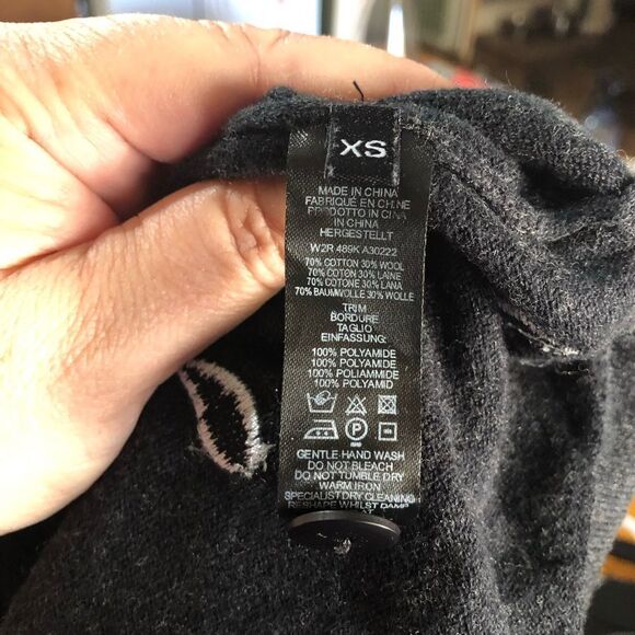 PS Paul Smith Hidden Button Front Embroidered Shapes Wool Blend Cardigan - XS - Picture 13 of 13